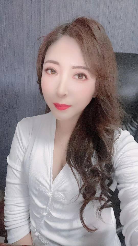 走失者照片 如果有人认识她请和我联系谢谢。
