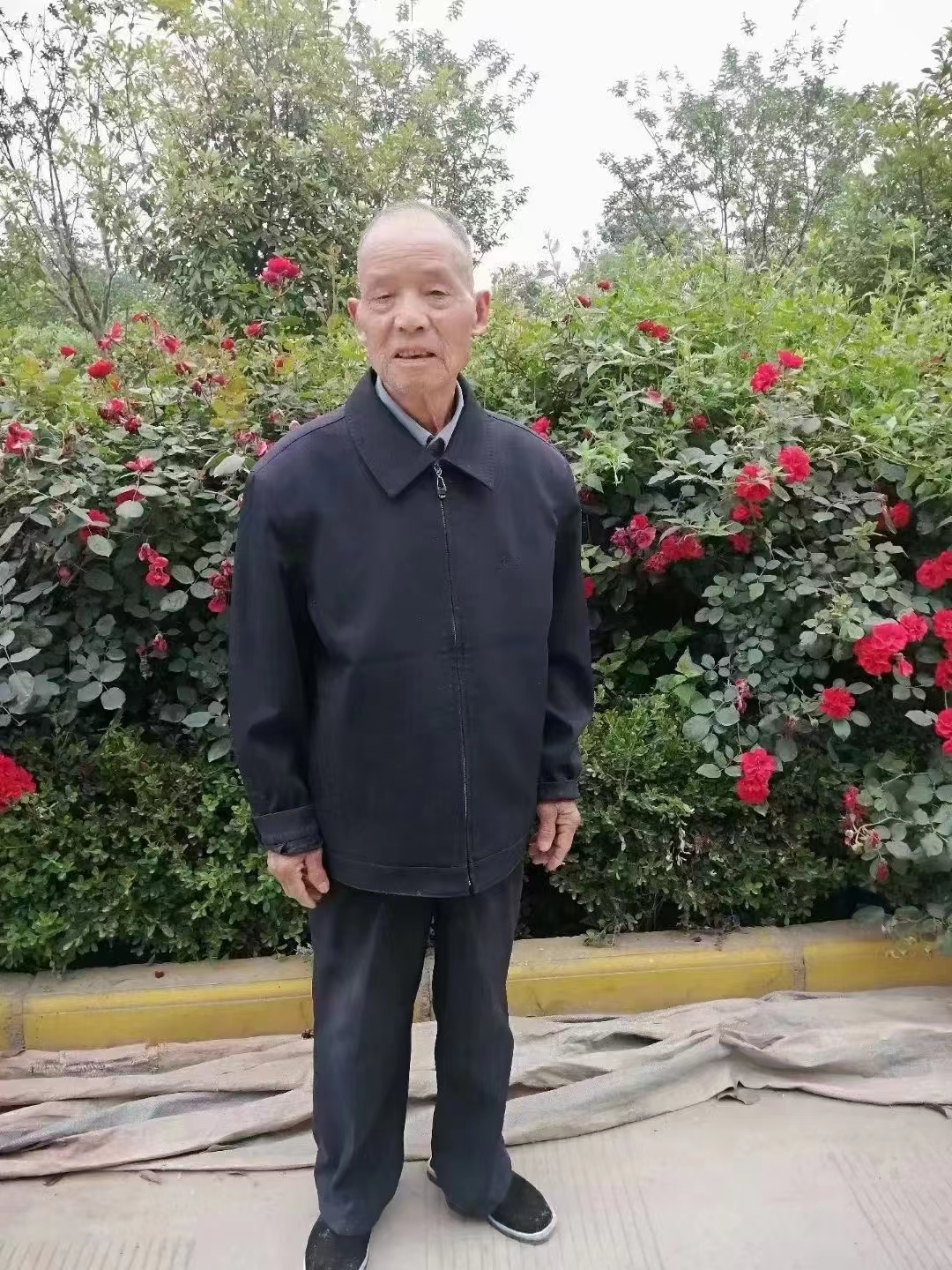 走失者照片 大家帮转发一下[合十]我的父亲3月...
