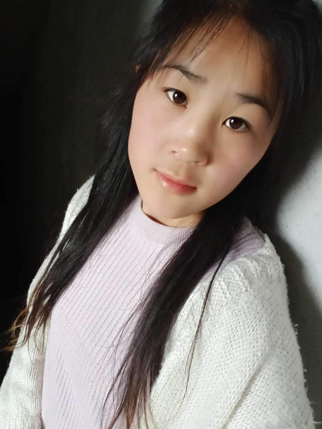 走失者照片 小彩，孩子还太小，回来吧