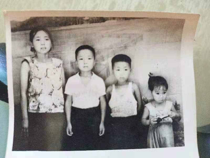 走失者照片 一个弟弟寻找未见过面的姐姐