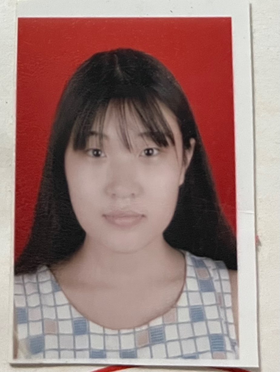 走失者照片 这是我的姐姐，如果看到过请联系我