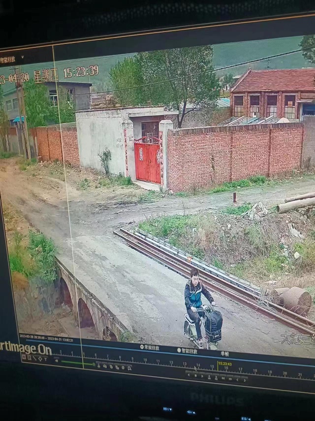走失者照片 16岁初开年纪，选错路。家人十万火...
