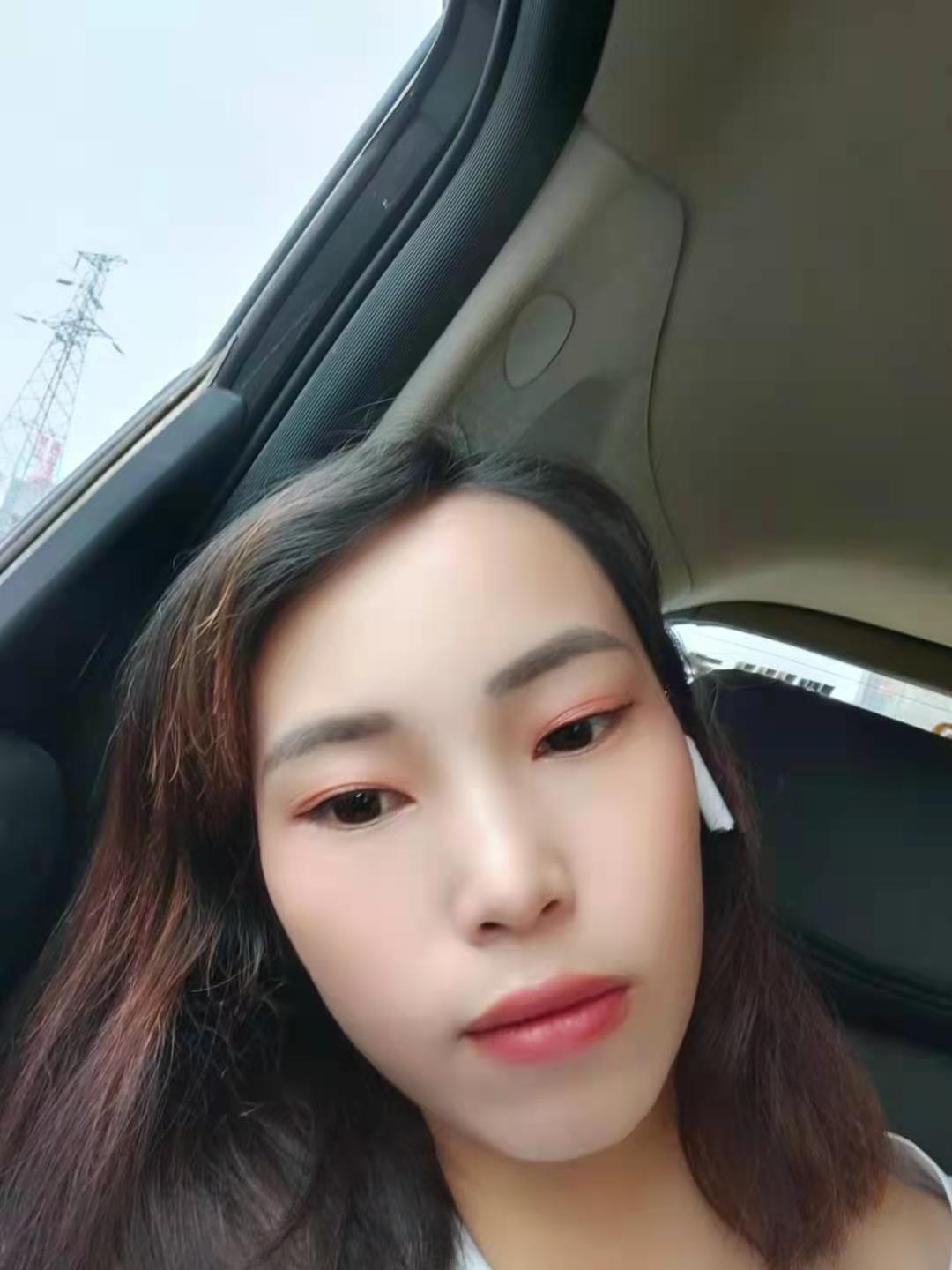 走失者照片 两岁女儿每天都在哭着要妈妈
