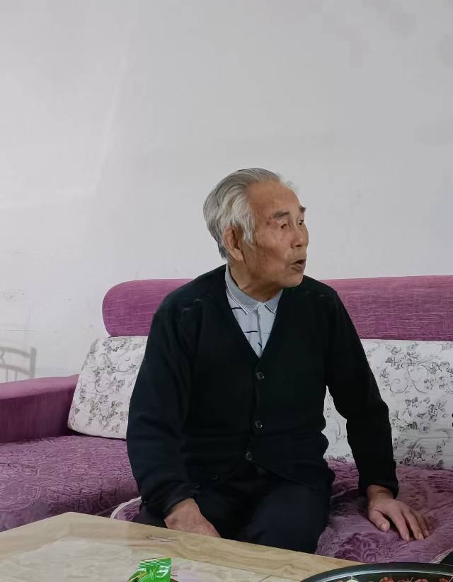 走失者照片 请大家帮助我找到父亲，必将重金酬谢...