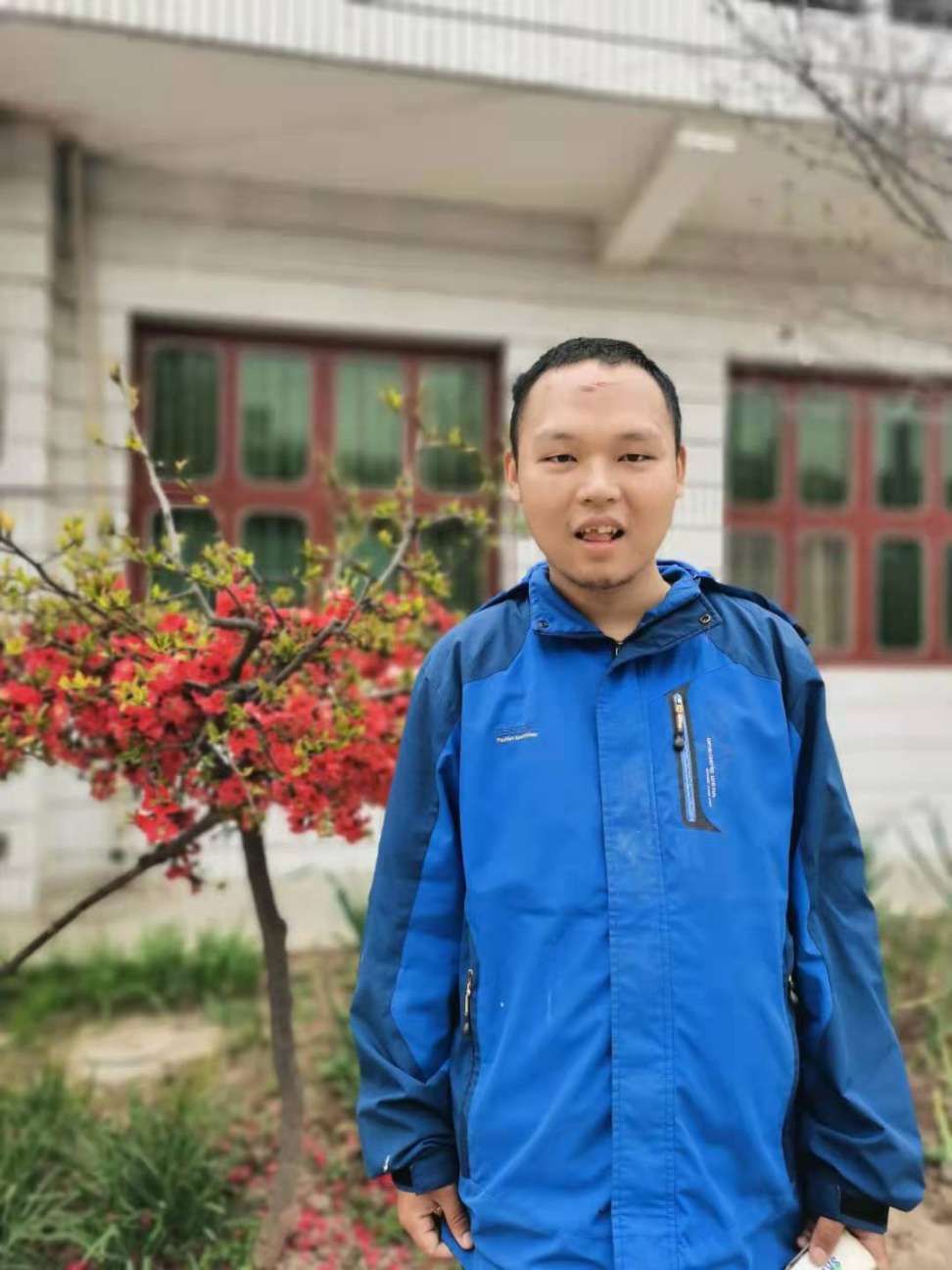走失者照片 请大家帮我找回儿子