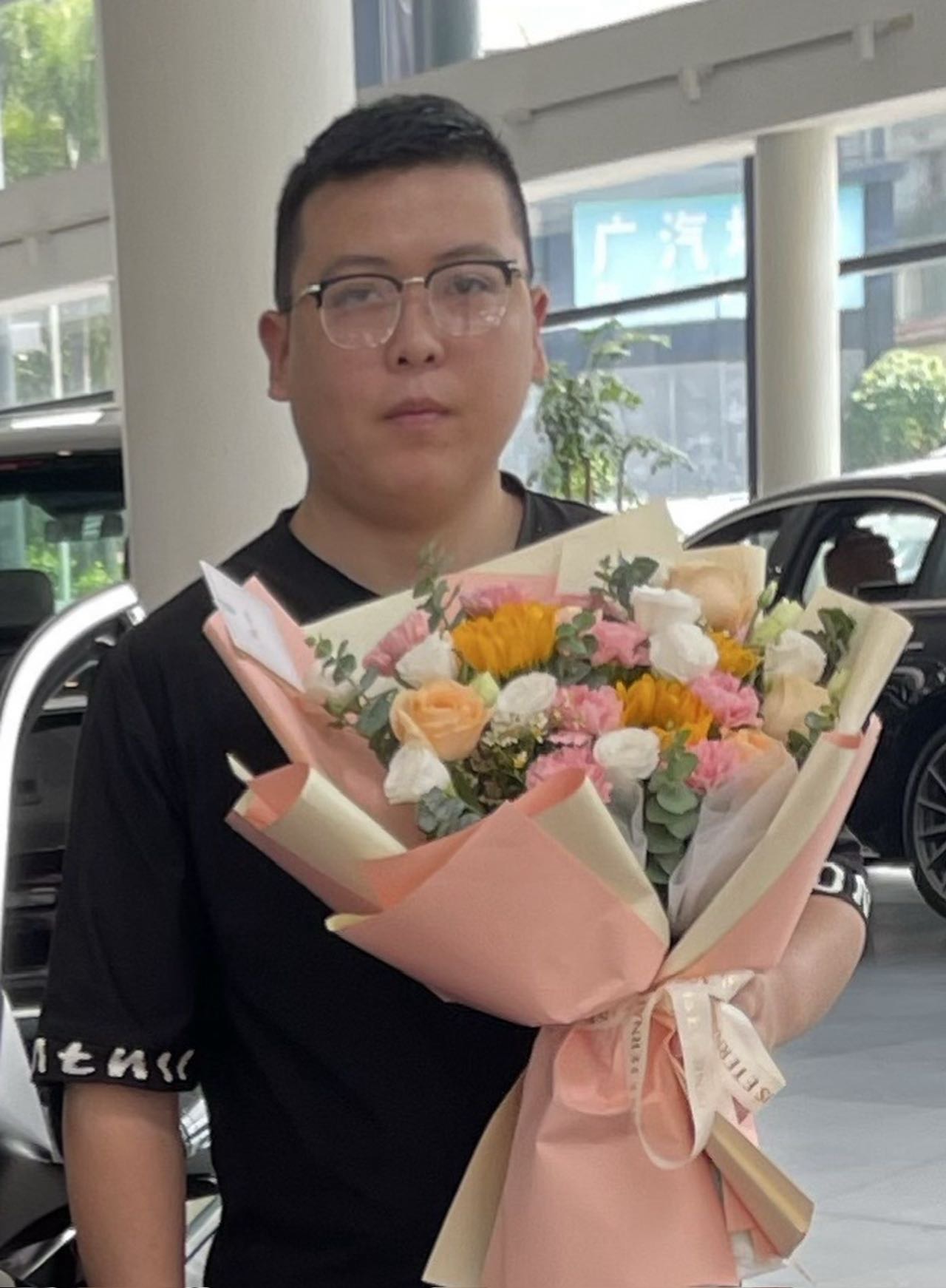 走失者照片 如果有人发现线索，请及时与我联系，...