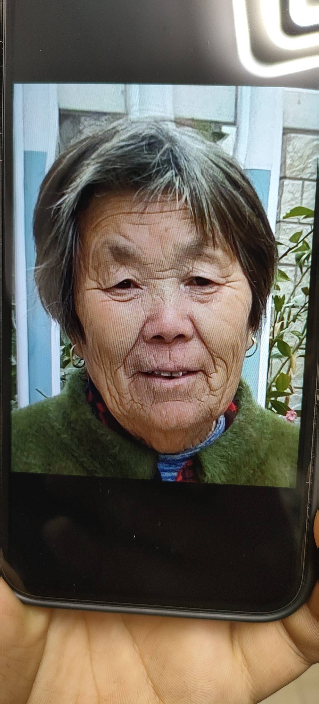 走失者照片 请大家帮忙注意一下   谢谢