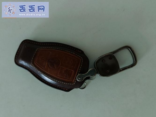 走失者照片 寻找车钥匙一副