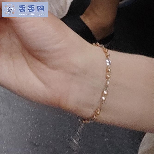 走失者照片 寻找彩金手链一条