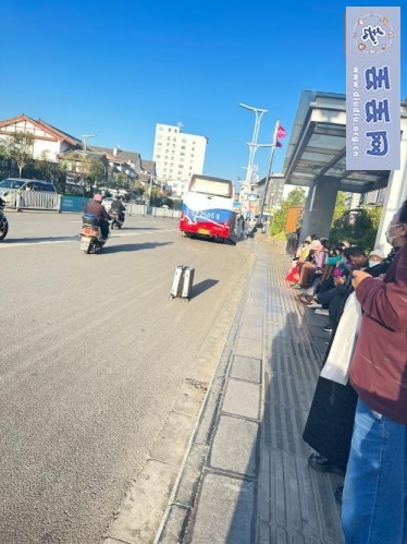 走失者照片 银灰色的行李箱在丽江国际购物广场丢失