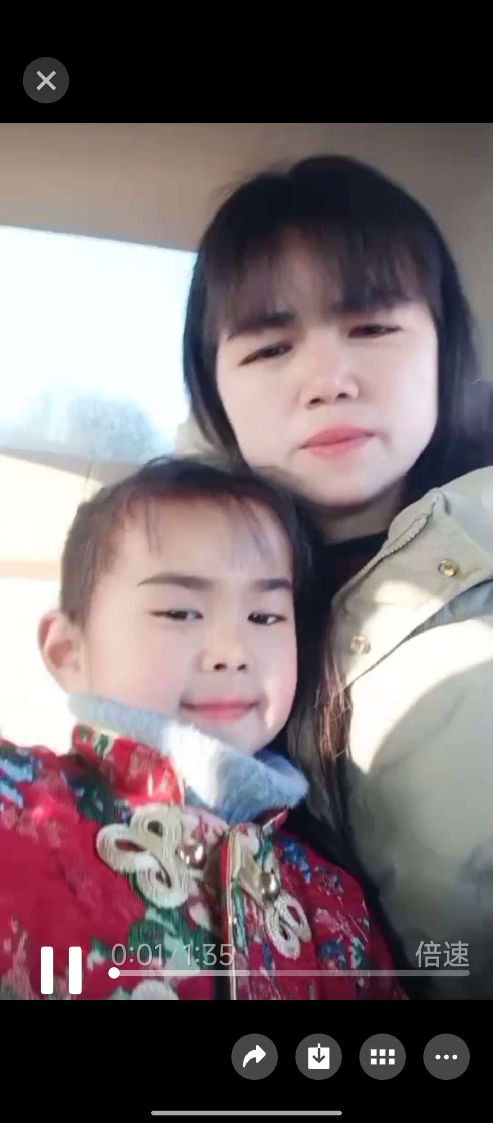 走失者照片 寻找妈妈，一位左眼有严重眼疾的小女...