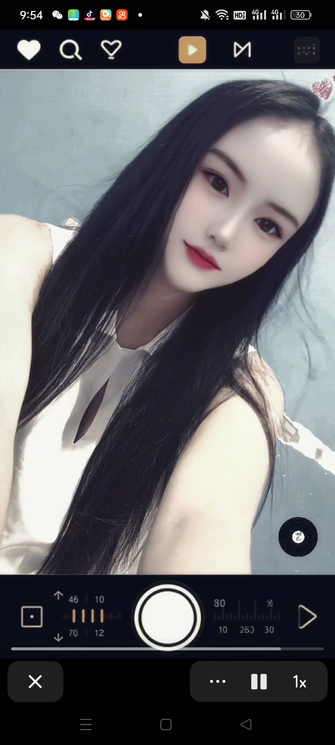 走失者照片 大家帮忙找找看见的，所以上打个电话...