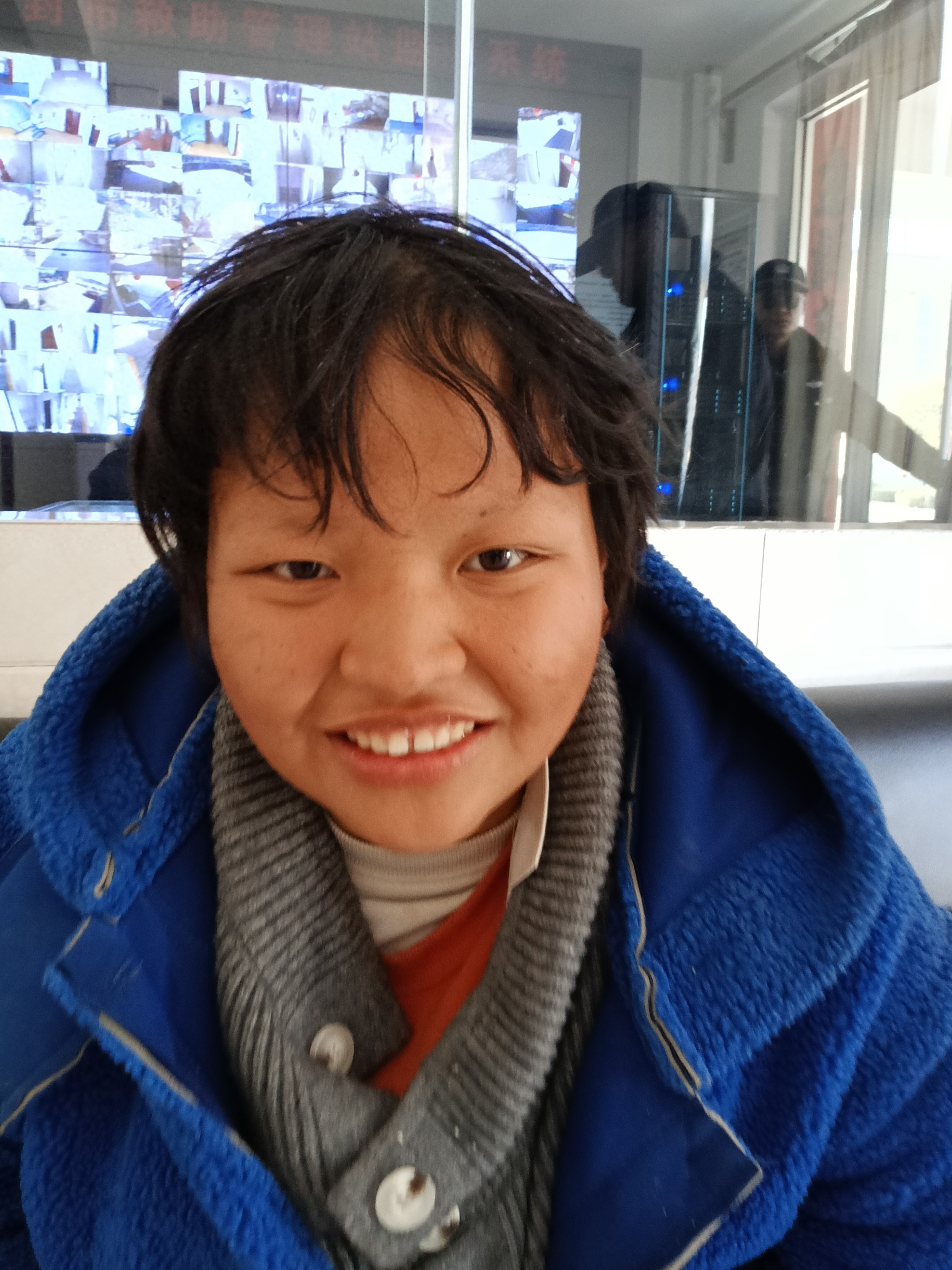 走失者照片 开封市寻亲：青年女子被救助，自述叫...