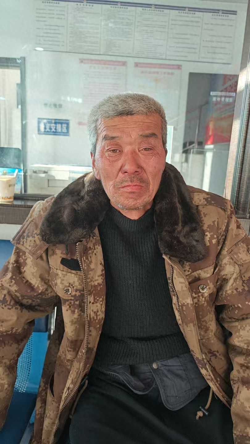 走失者照片 鸡西市寻亲：六旬老人被救助，自述叫...
