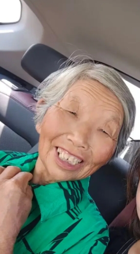 走失者照片 徐州市寻人：八旬老太走失，穿粉红色...