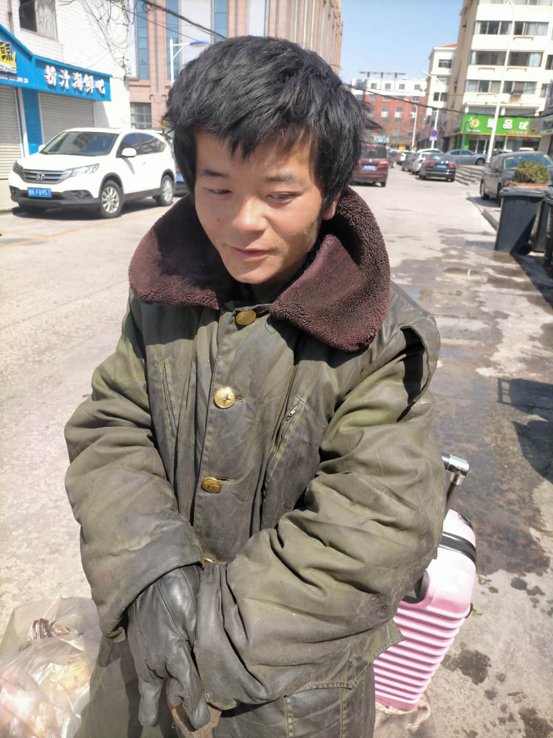 走失者照片 威海市寻亲：中年男子被救助，甘肃省...