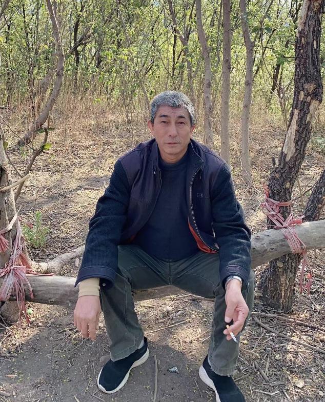 走失者照片 北京市寻人：六旬老人走失，穿米白色...