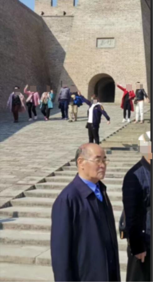 走失者照片 榆林市寻人：八旬老人走失，穿深蓝色...