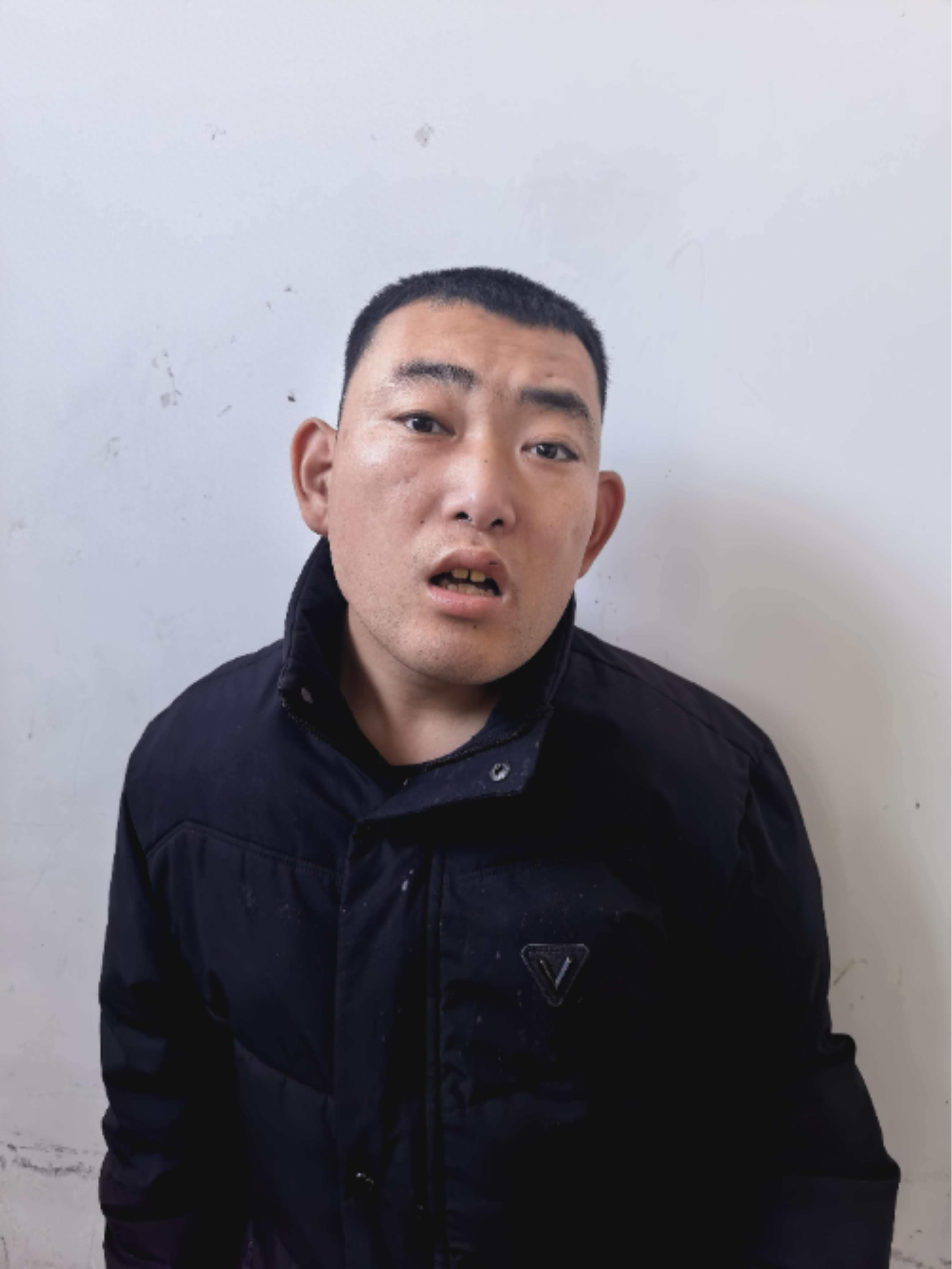 走失者照片 北京市寻亲：青年男子被救助，高1米...