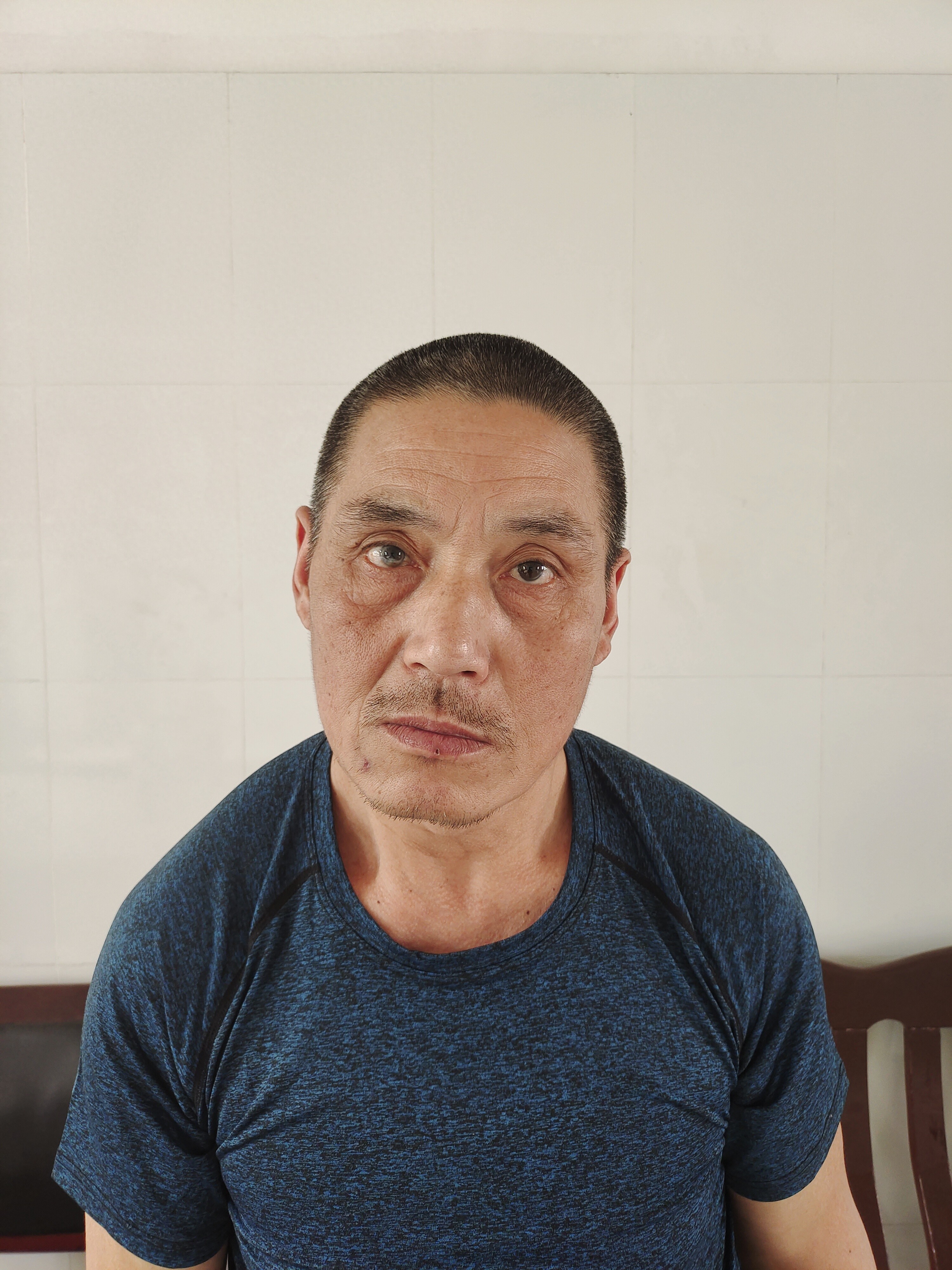 走失者照片 湘潭市寻亲：中年男子被救助，自述叫...