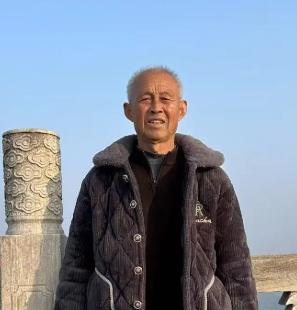 走失者照片 亳州市寻人：七旬老人走失，穿黑灰色...