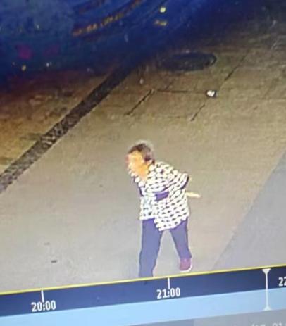 走失者照片 达州市寻人：八旬老太走失，驼背，穿...