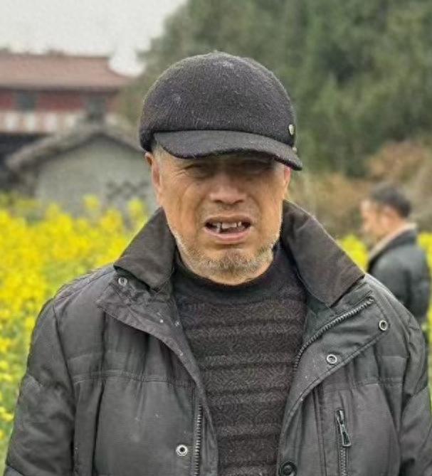 走失者照片 遂宁市射洪市寻人：七旬老人走失，穿...