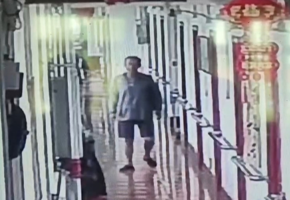 走失者照片 鞍山市寻人：五旬男子走失，患小脑萎...