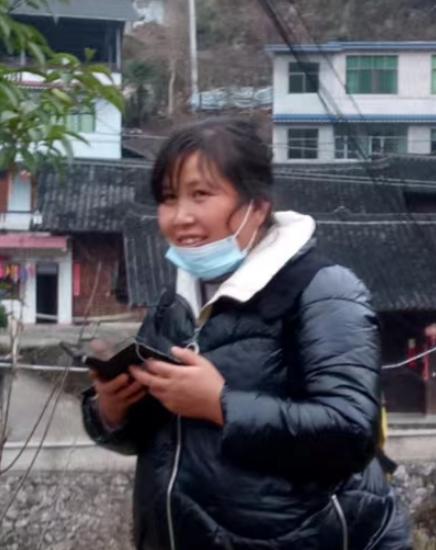 走失者照片 襄阳市寻人：中年女子走失，精神异常...