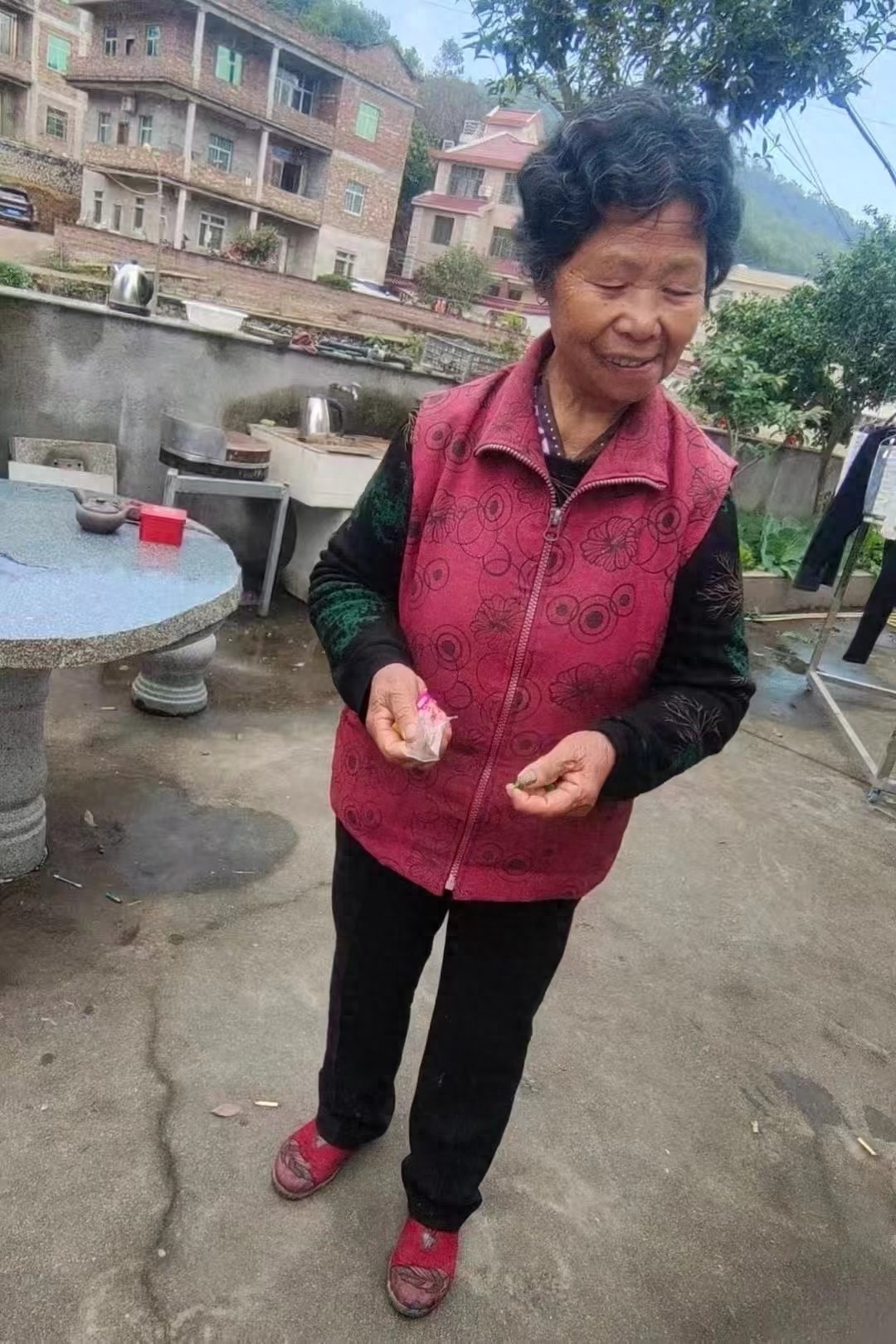 走失者照片 泉州市南安市寻人：七旬老太走失，穿...
