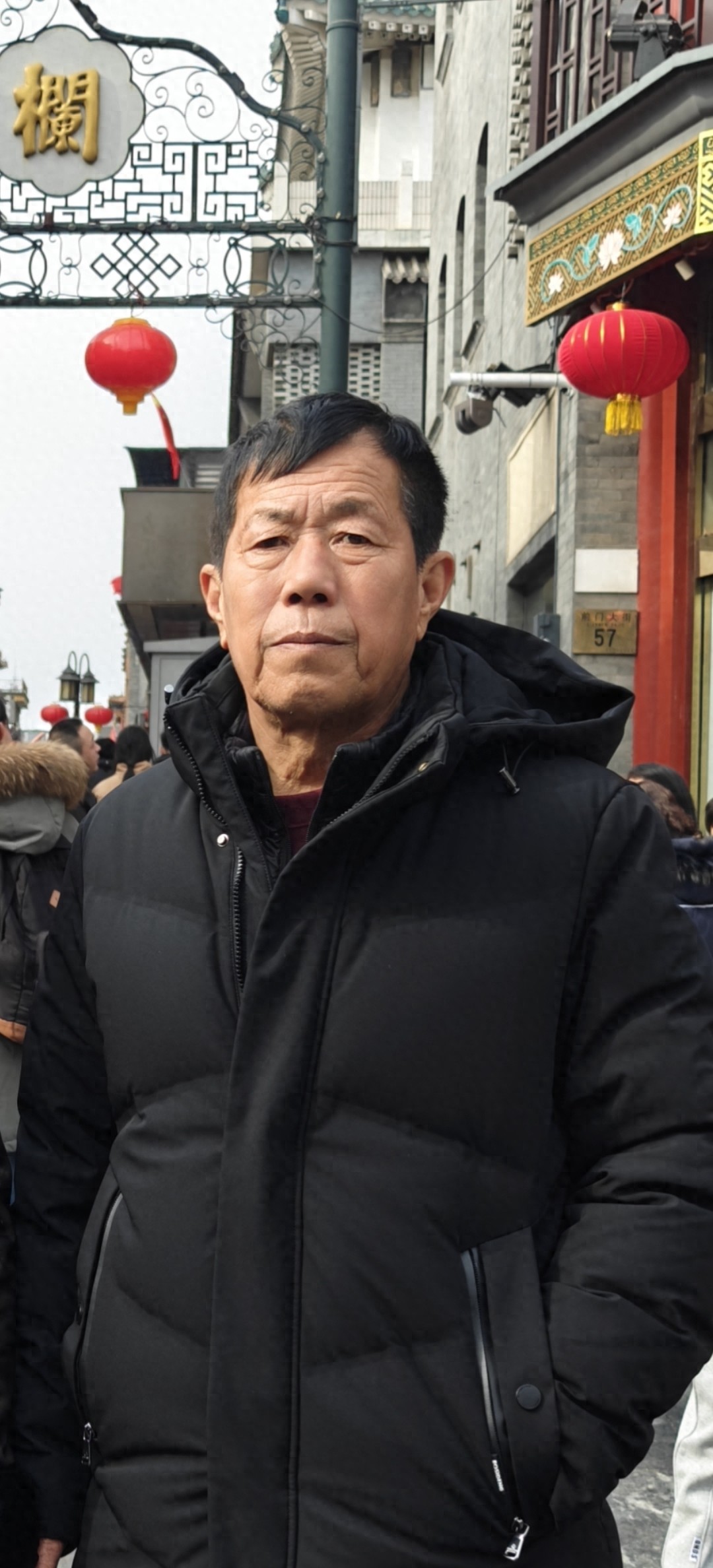 走失者照片 北京市寻人：六旬老人走失，戴黑色鸭...