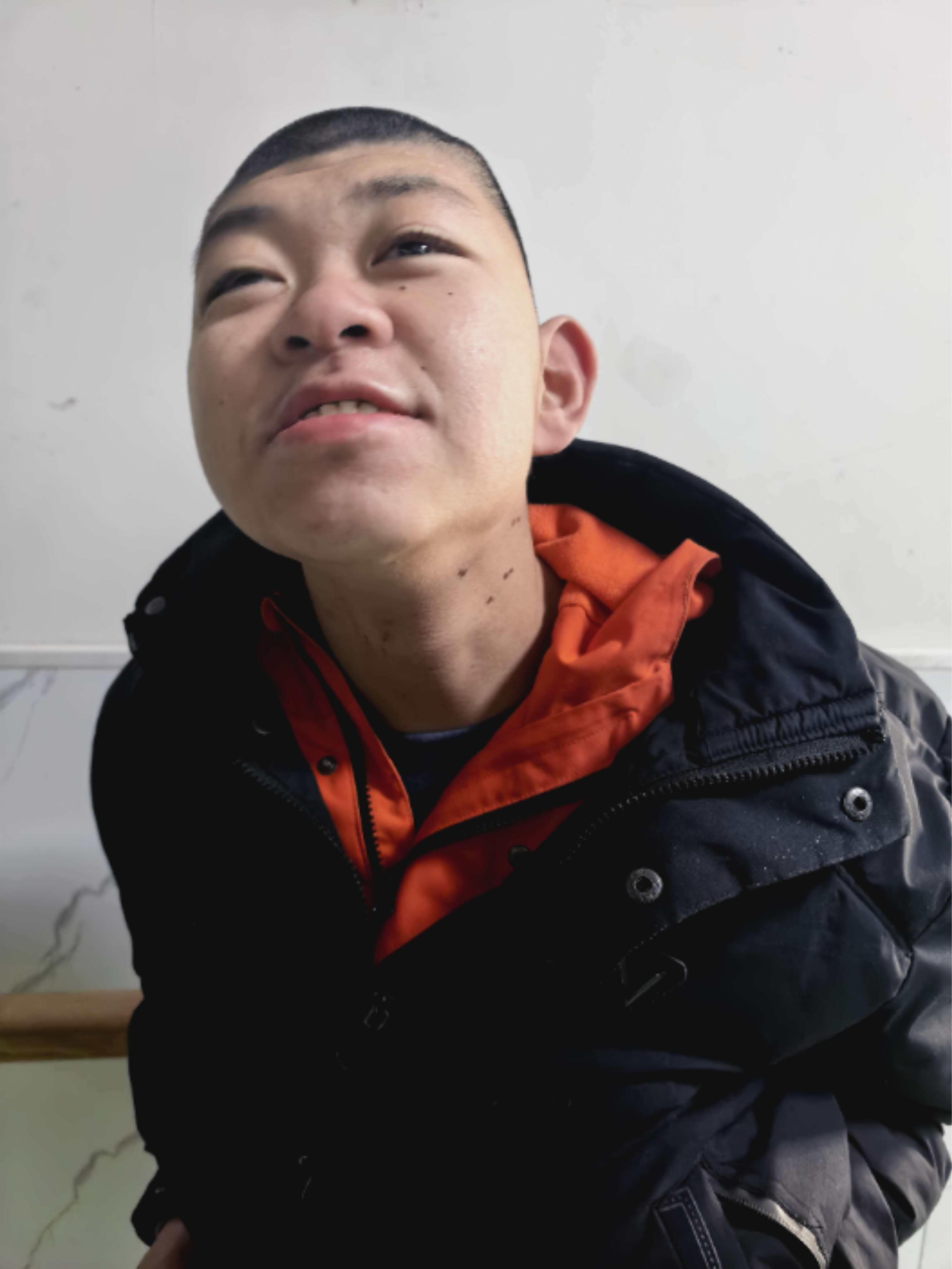 走失者照片 北京市寻亲：18岁男孩被救助，患智...