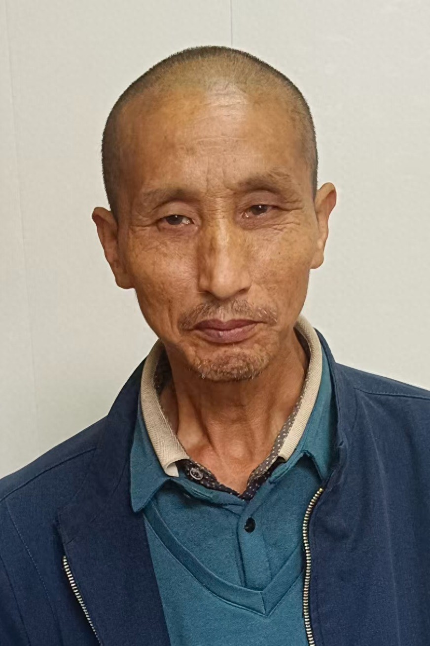 走失者照片 孝感市寻亲：中年男子被救助，穿深蓝...