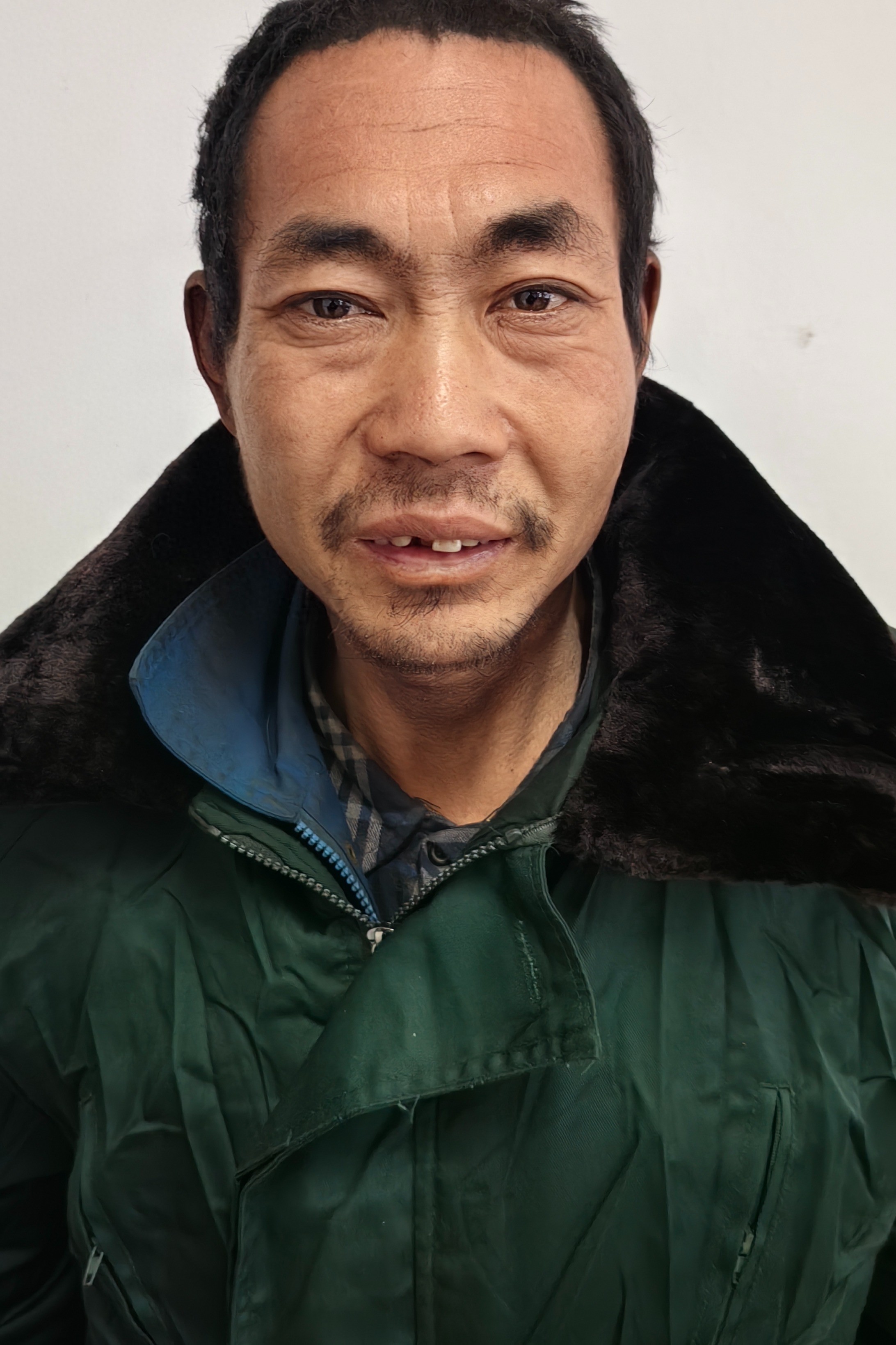 走失者照片 咸阳市寻亲：六旬老人被救助，自述叫...