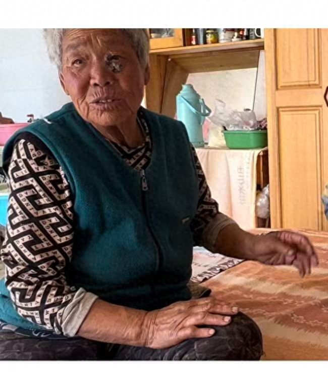 走失者照片 乌兰察布市寻人：七旬老太走失，穿绿...