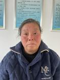 走失者照片 驻马店市寻亲：五旬女子被救助，穿蓝...