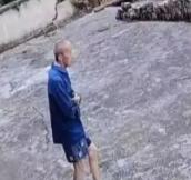 走失者照片 重庆市寻人：八旬老人走失，患小脑萎...