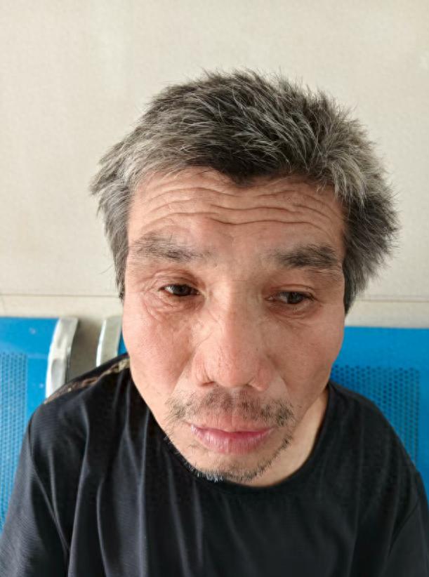 走失者照片 邯郸市寻亲：五旬男子被救助，穿黑色...