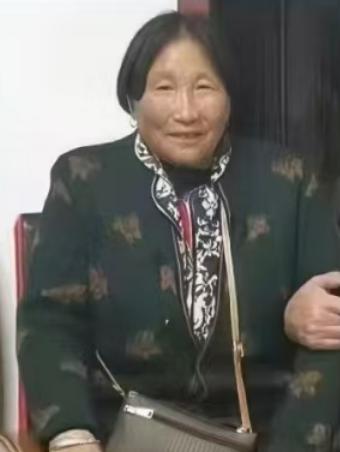 走失者照片 天津市寻人：八旬老太走失，驼背，腿...
