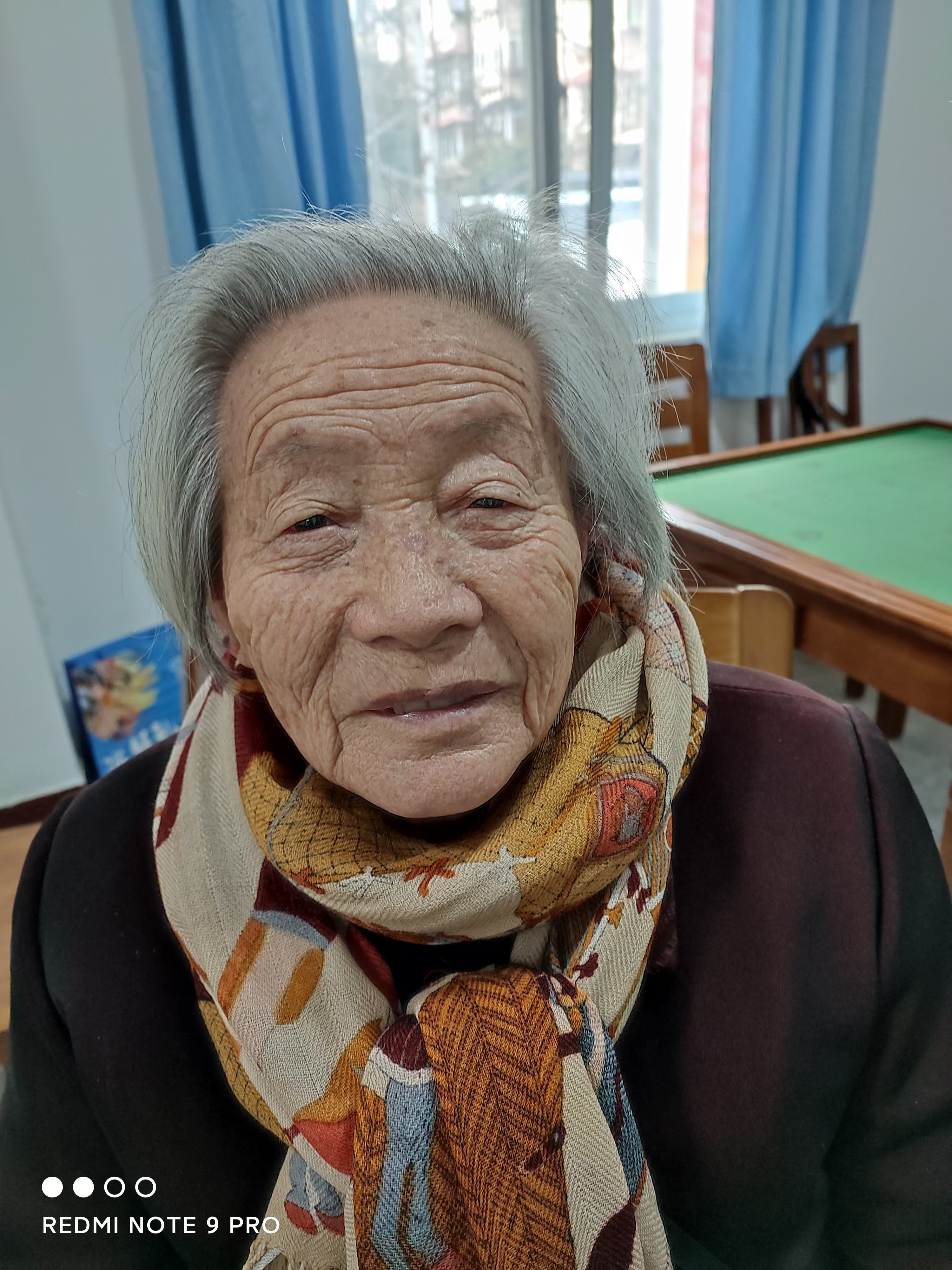 走失者照片 绵阳市寻人:八旬老太走失,穿红色运...