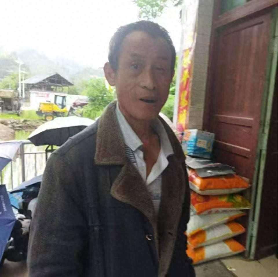 走失者照片 邵阳市寻人：六旬老人走失，穿迷彩外...