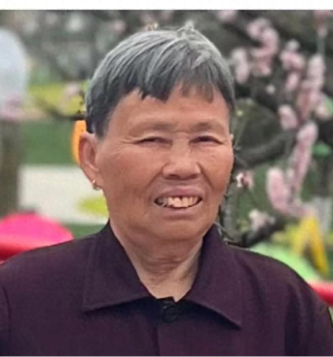 走失者照片 湖州市寻人：八旬老太走失，穿浅色毛...