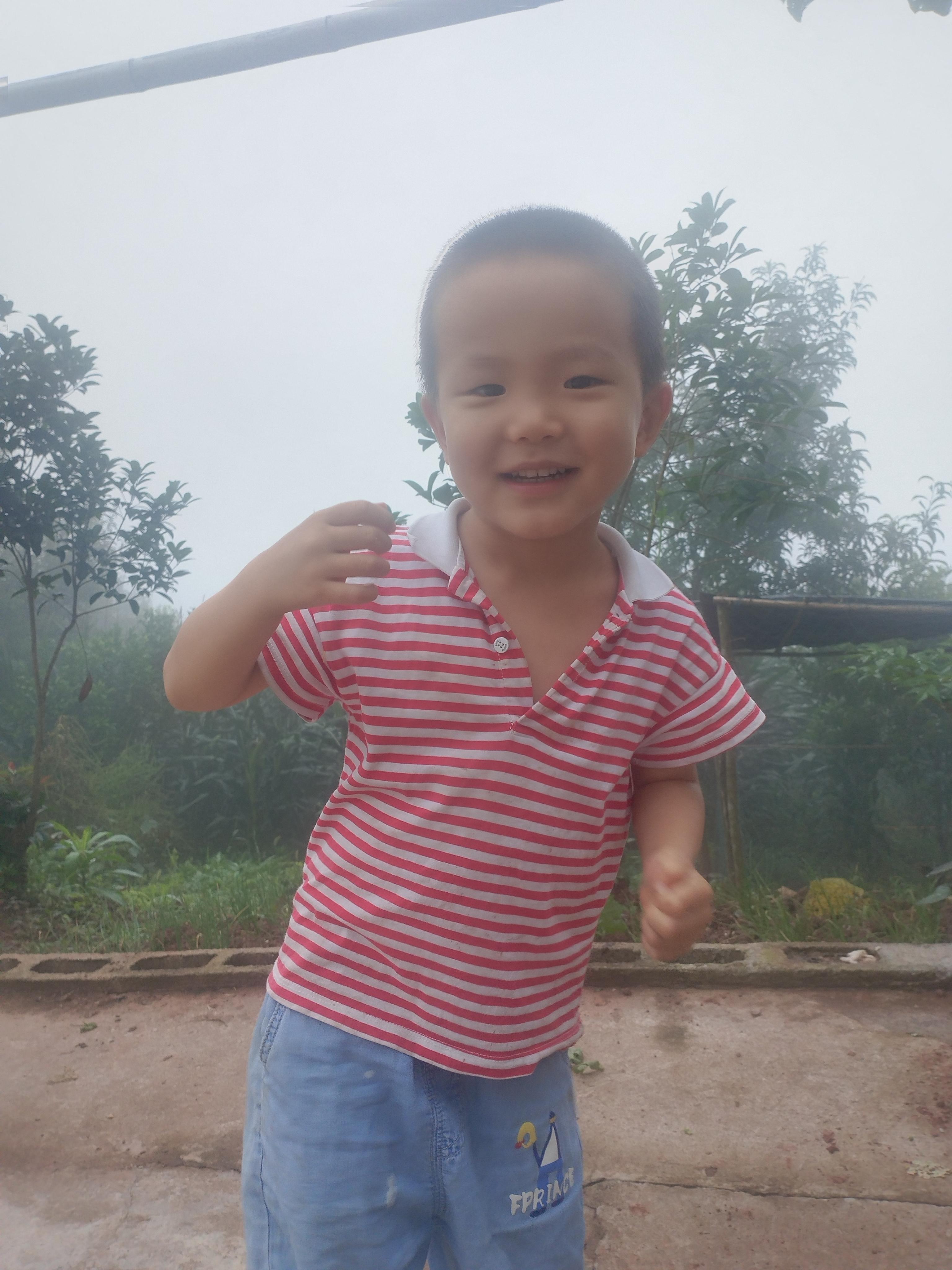走失者照片 重庆市寻亲：3岁男孩被救助，被发现...
