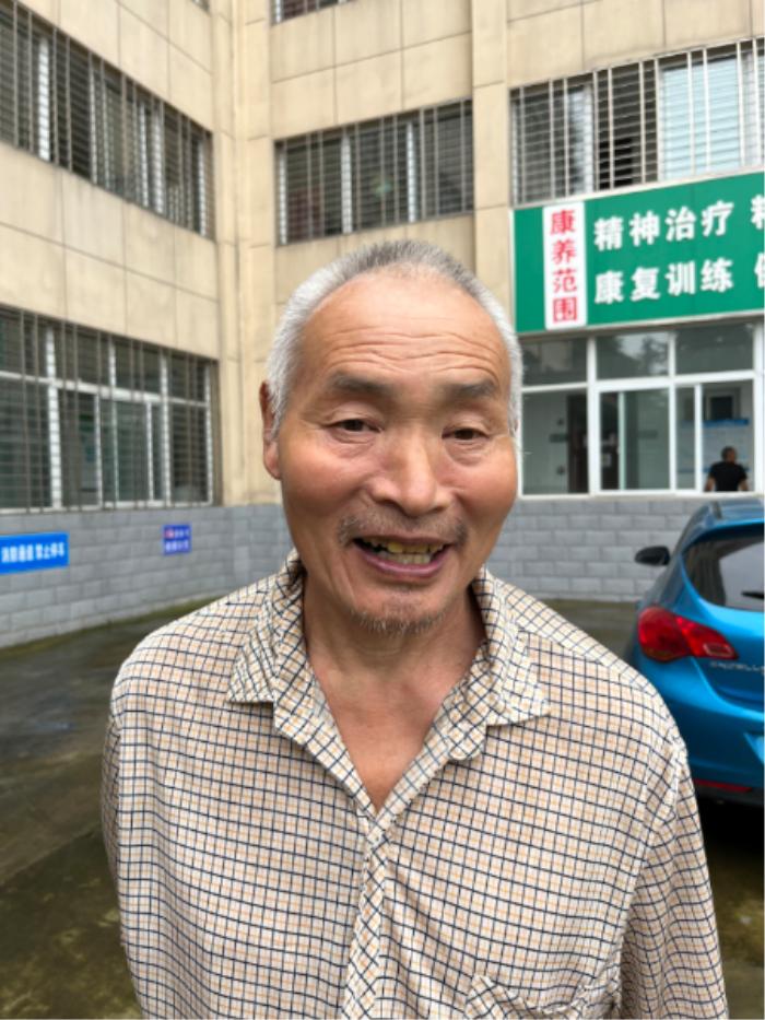 走失者照片 南阳市寻亲：六旬老人被救助，自述叫...