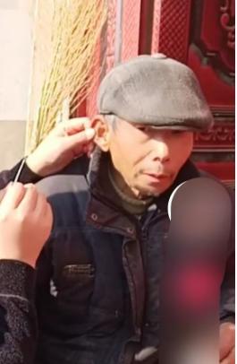 走失者照片 蚌埠市寻人：六旬老人走失，穿米色棉...