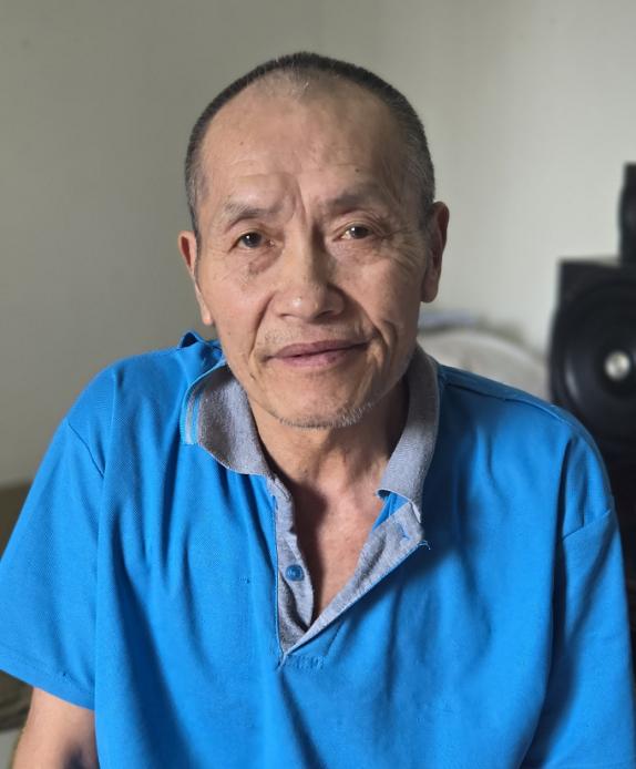走失者照片 贵阳市寻亲：六旬老人被救助，戴卡其...