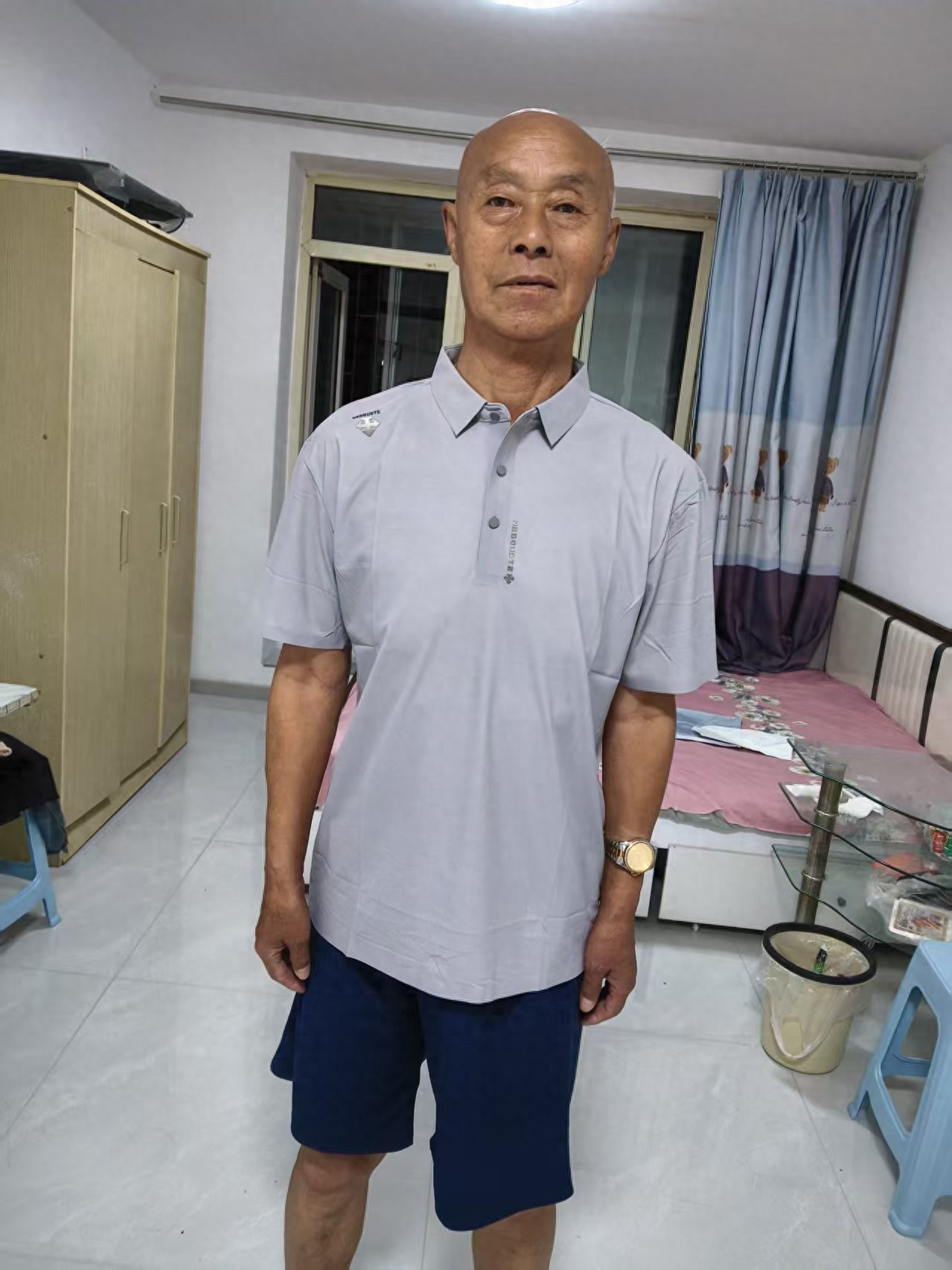 走失者照片 营口市寻人：七旬老人走失，穿浅灰色...