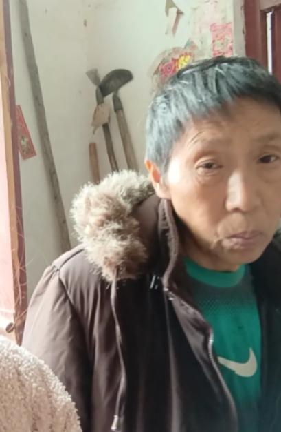 走失者照片 开封市寻人：六旬老太走失，患精神障...