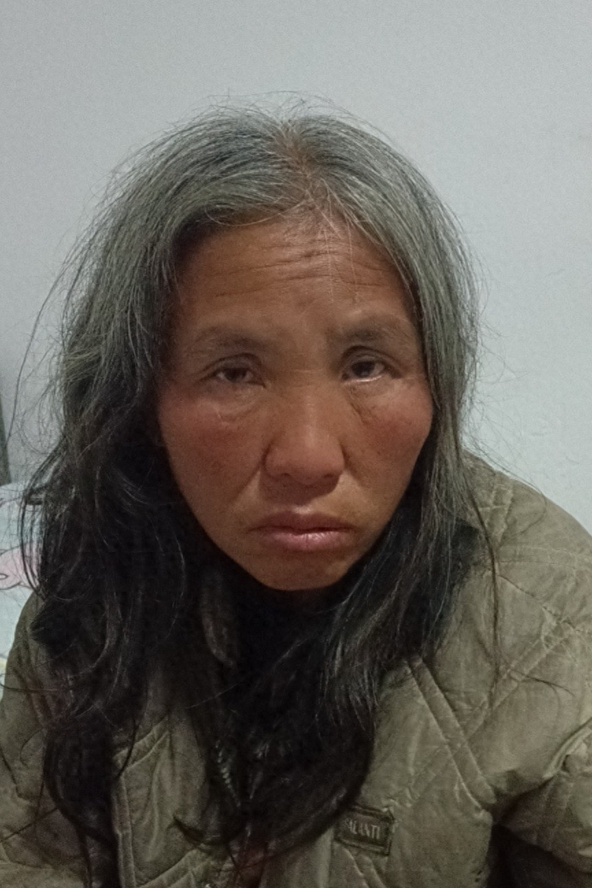 走失者照片 娄底市寻亲：五旬女子被救助，花白头...