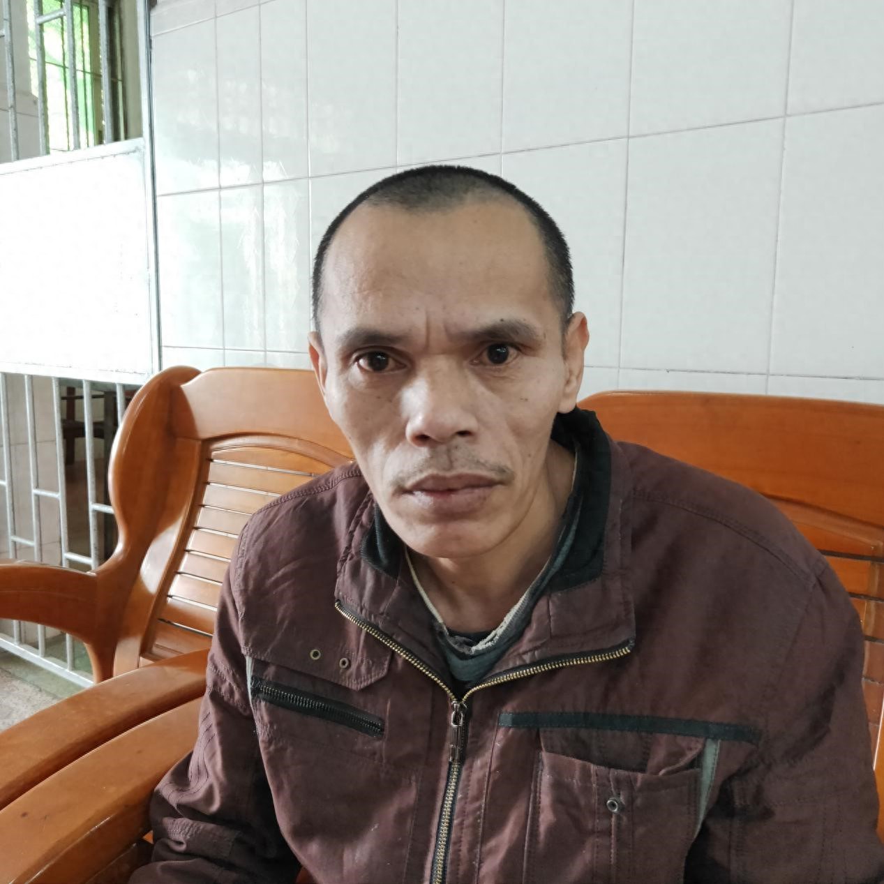 走失者照片 肇庆市寻亲：五旬男子被救助，自述叫...